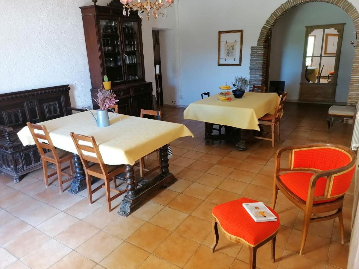 Гостевой дом Maset Del Garraf Olesa de Bonesvalls Экстерьер фото